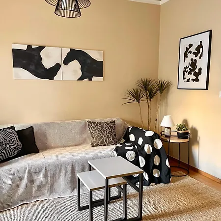 Apartament Comfy And Spacious Two Bedroom With Balcony Ateny