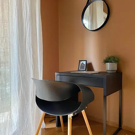 Comfy And Spacious Two Bedroom With Balcony Ateny
